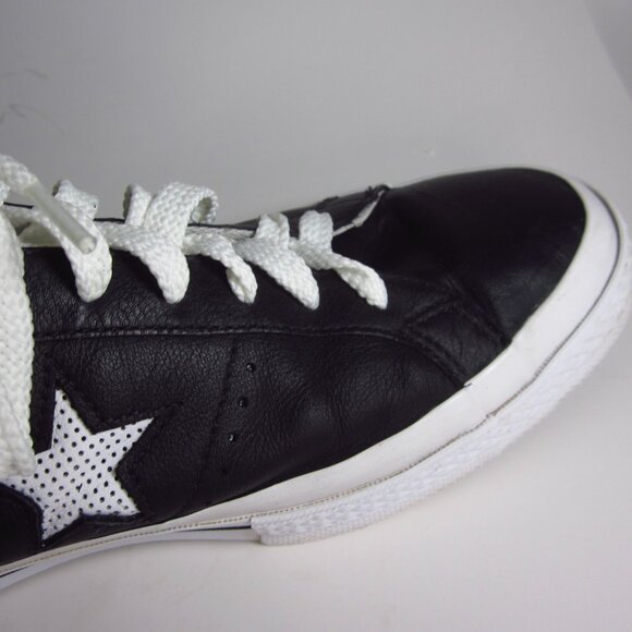 Converse One Star Perforated Leather Sneaker- 158465C Size: Men's 10, Women's 12 - Picture 6 of 15